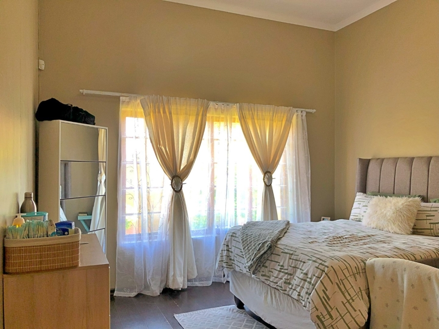 2 Bedroom Property for Sale in Waterval East North West